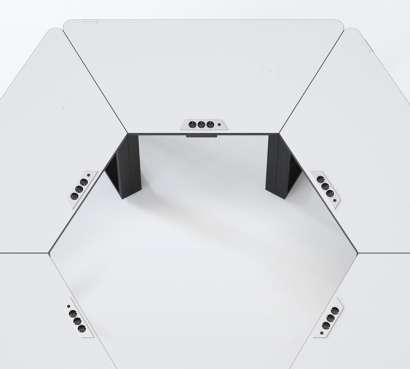 Bureau trapézoïdal Smart Office avec plateau en panneau de particules mélaminé