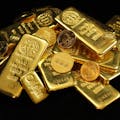 From Hedge to Strategy: Gold&rsquo;s New Role, Bitcoin&rsquo;s Rise in Portfolios