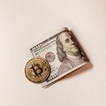 Dollar-backed stablecoins, neo-mercantilist regime, and energy constraints. Implications for digital assets and investment strategies